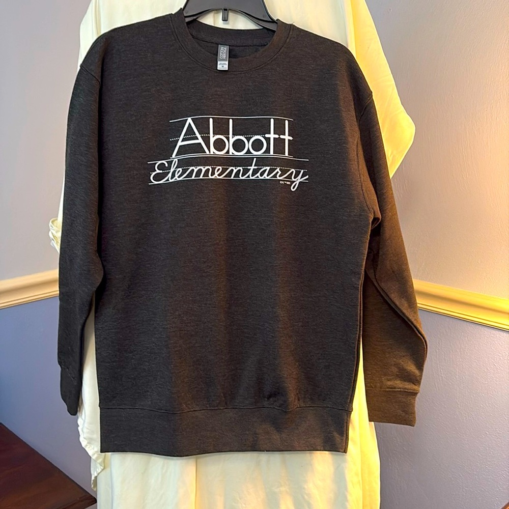 Women’s sweatshirt